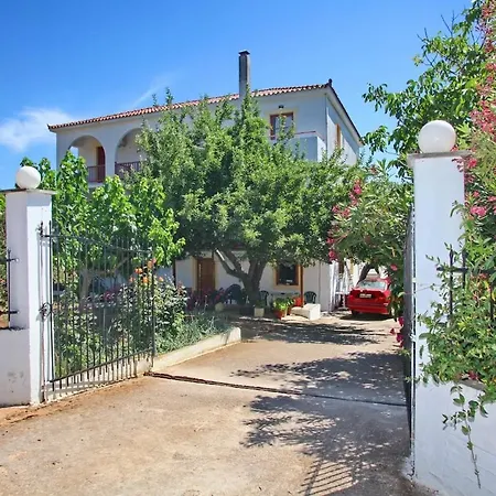 Apartment O Ampelonas Toy Kyr Giorgou 2