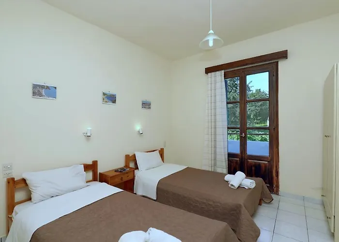 O Ampelonas Toy Kyr Giorgou 2 * Ditropo