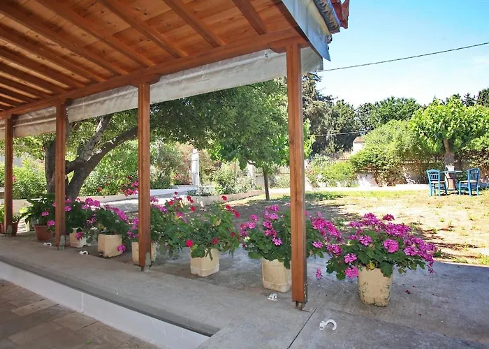 O Ampelonas Toy Kyr Giorgou 2